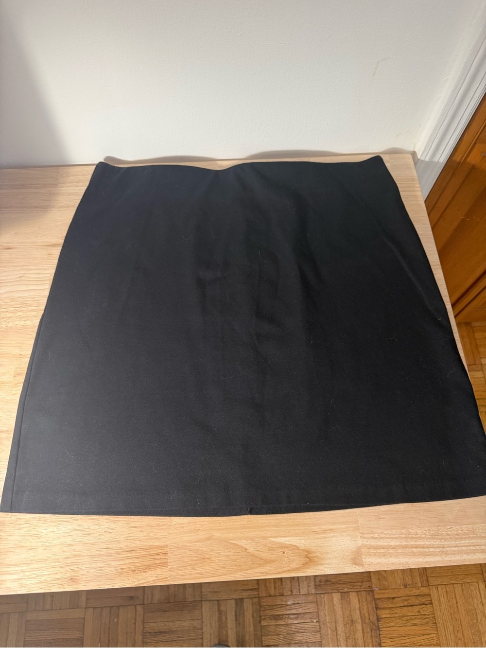 Old Navy black skirt
